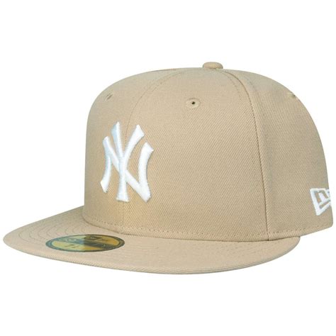 beige yankees hat fitted.